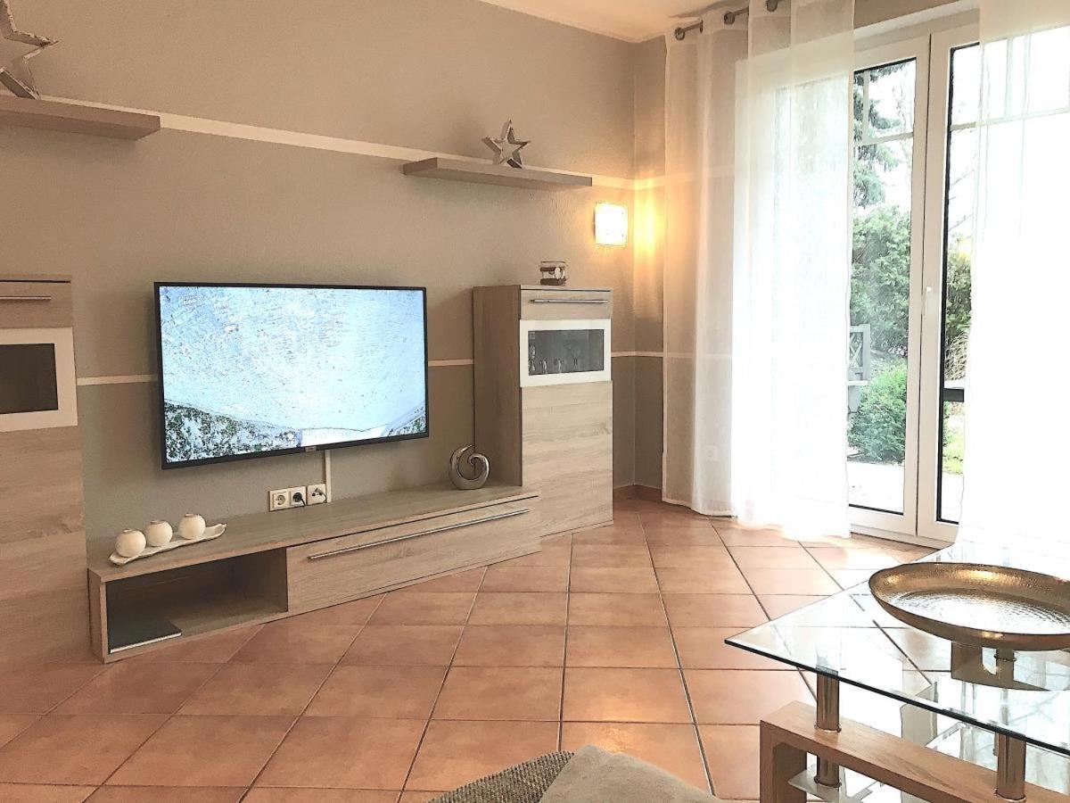 Ferienwohnung Britta Sellin  エクステリア 写真